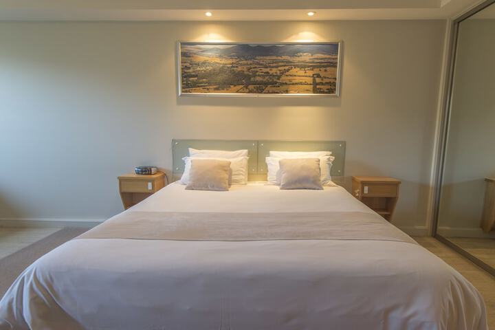Room 2 of 49
