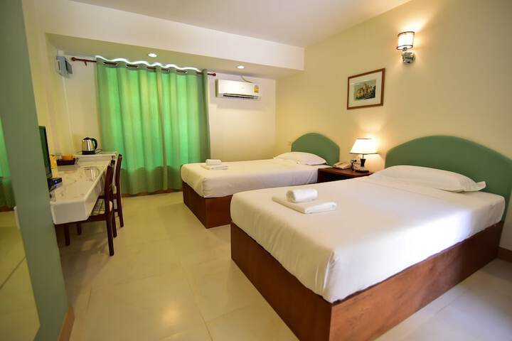 Room 10 of 62