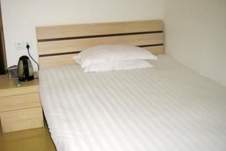 Room 19 of 59