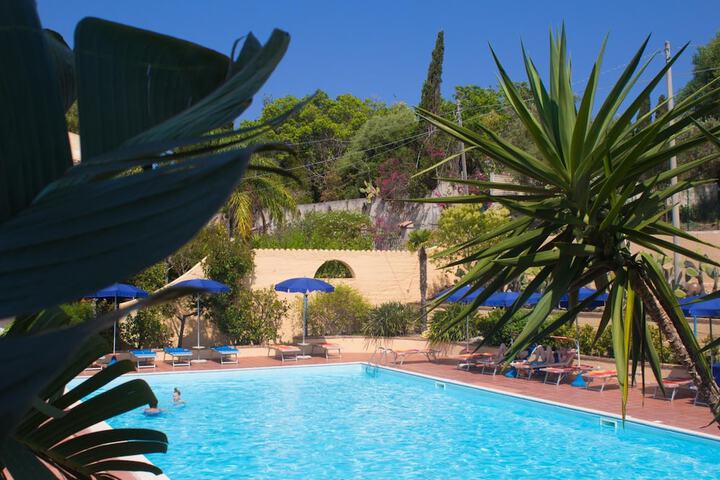 Hotel with Pool