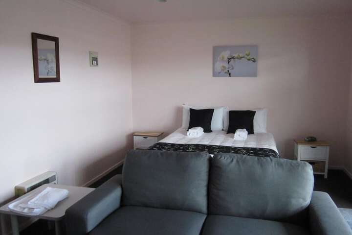 Room 17 of 51
