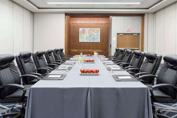 Meeting facility