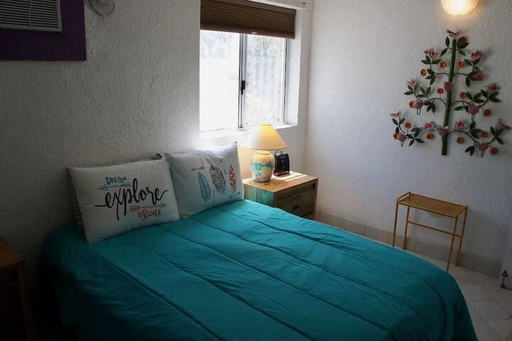 Room 4 of 10