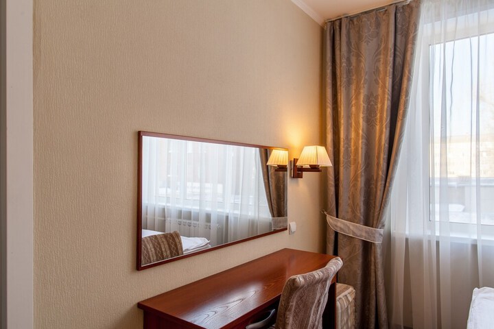 Room 13 of 50
