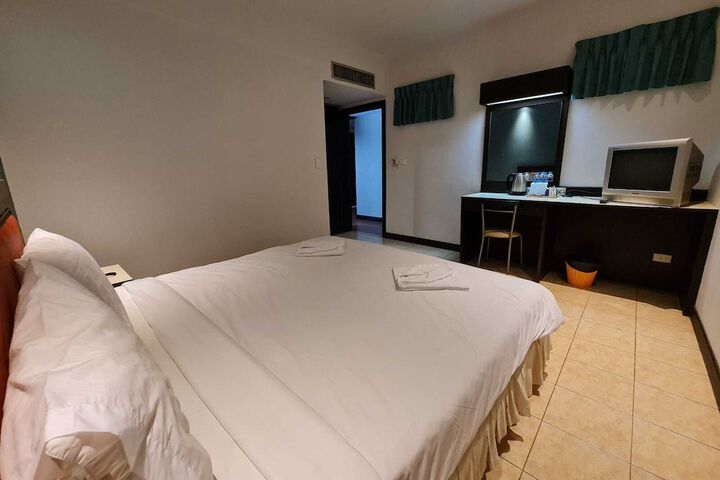 Room 7 of 45