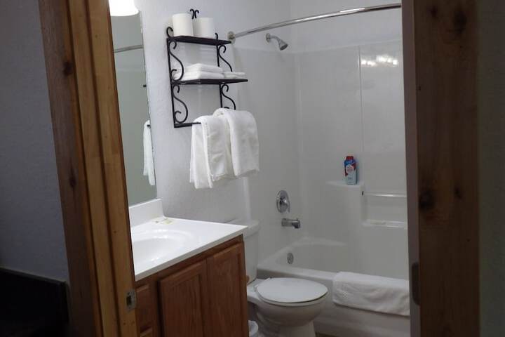 Room 3 of 10