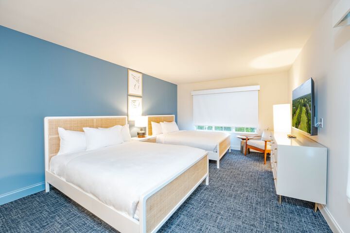 Room 11 of 38