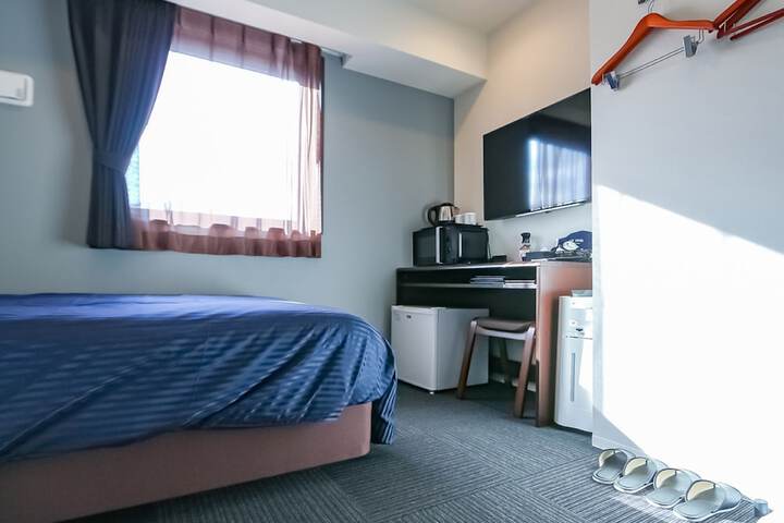 Room 7 of 20