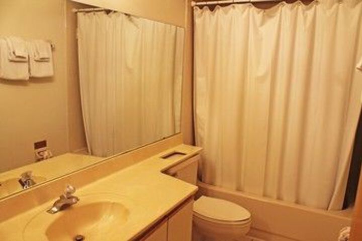 Room 6 of 22