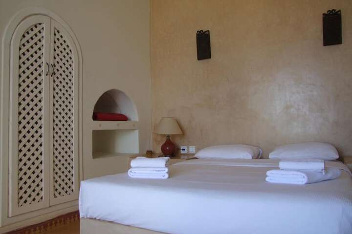 Room 8 of 50