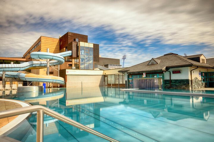 Pool 21 of 67