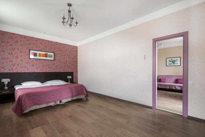 Room 11 of 65