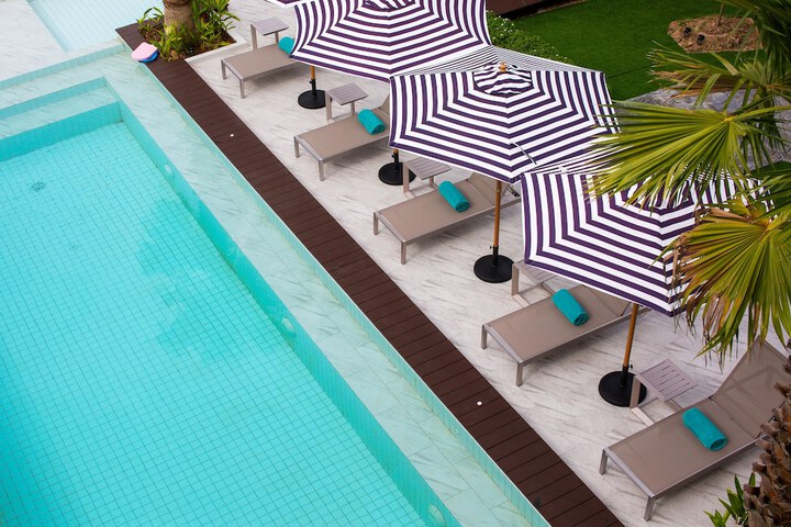 Pool 54 of 84