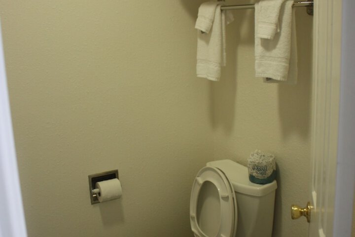 Room 25 of 37