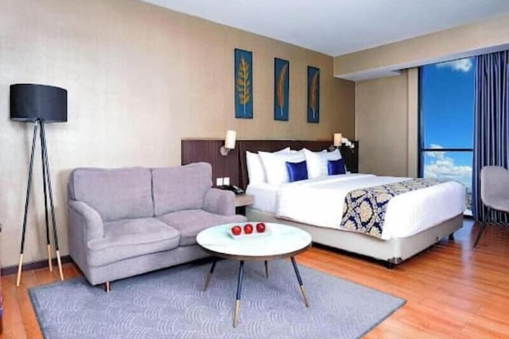 Room 14 of 36