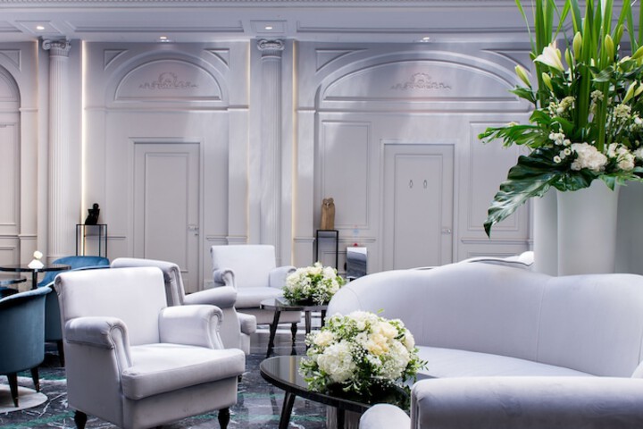 Hotel Interior 9 of 179