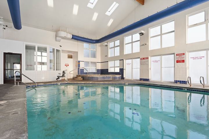 Pool 76 of 154