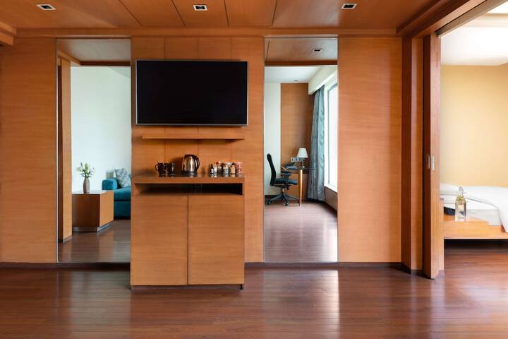 Room 29 of 127