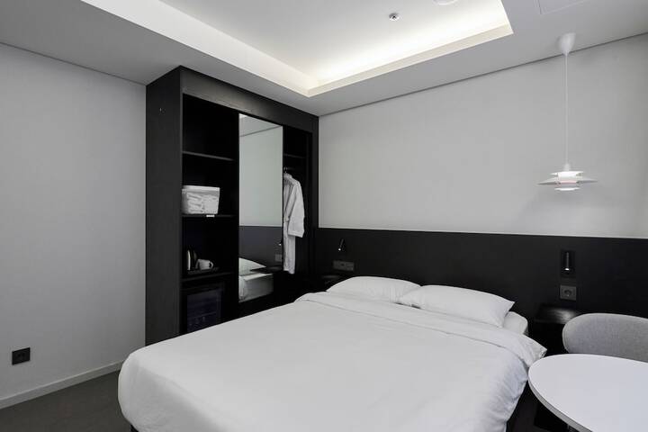 Room 21 of 66