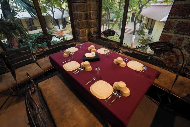 Dining 63 of 78