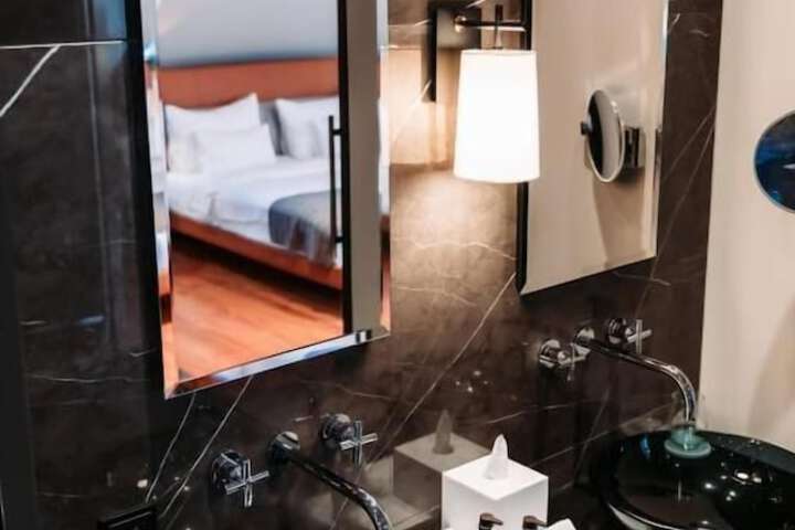 Room 38 of 70