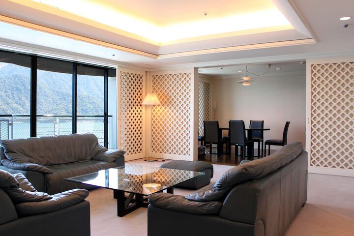 Room 10 of 71