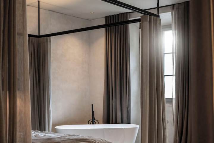 Room 40 of 88
