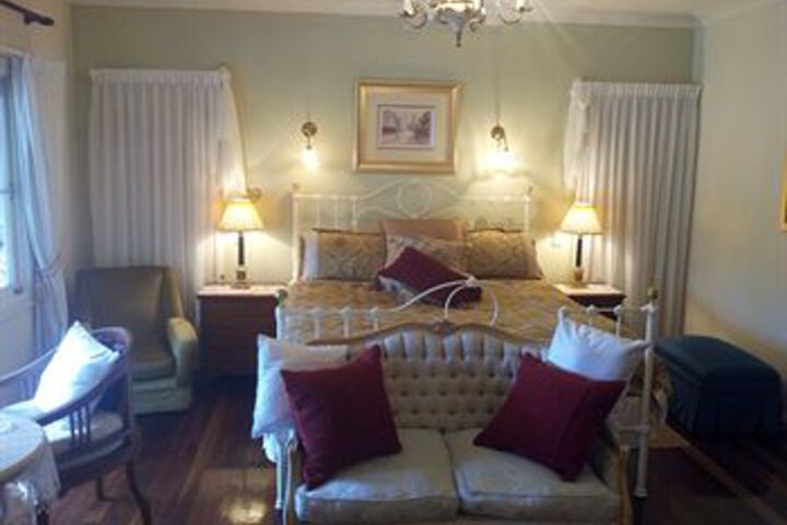 Room 33 of 36