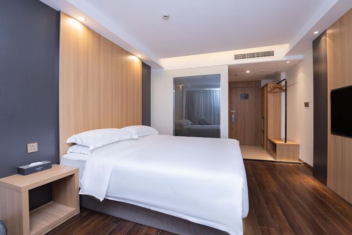 Room 12 of 49