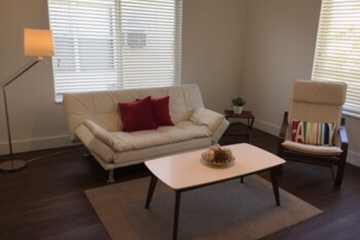 Room 13 of 37