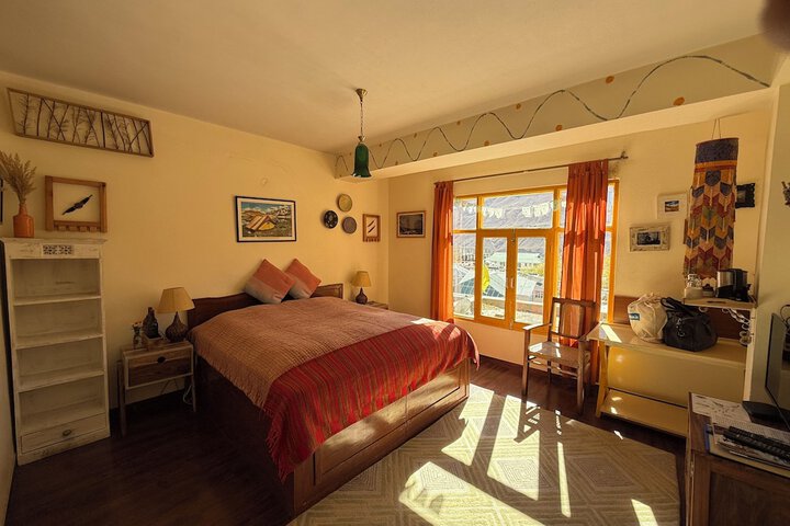 Room 15 of 63