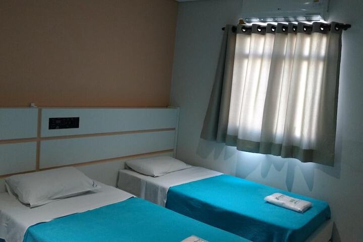 Room 9 of 30
