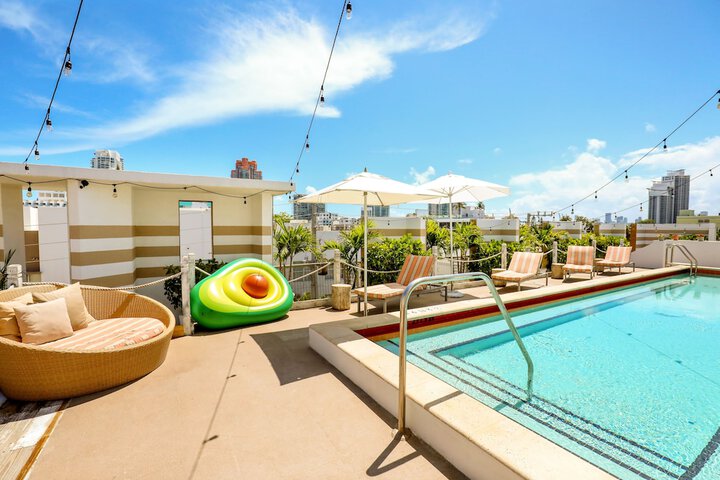 Rooftop pool