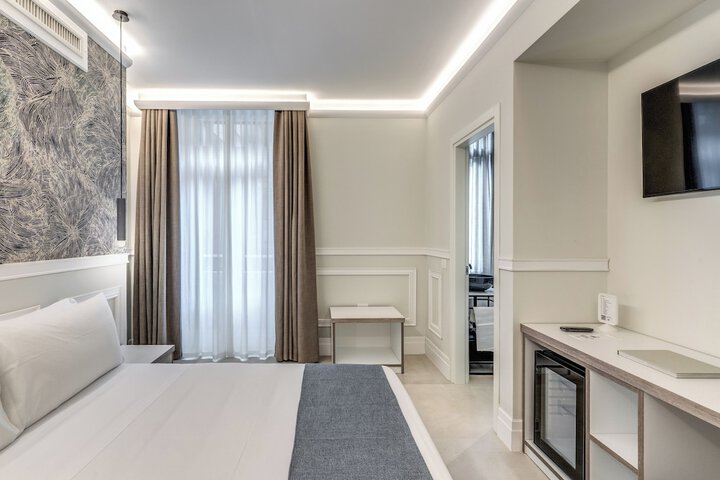 Room 26 of 75