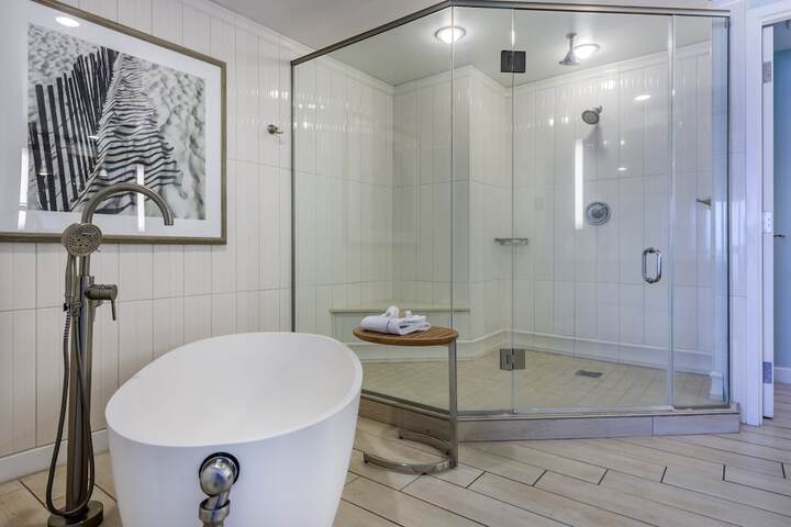 Bathroom shower