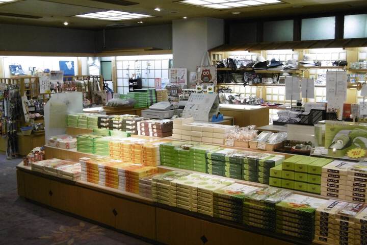 Gift Shop 25 of 36