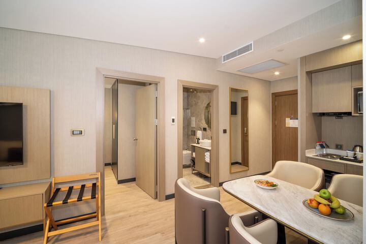 Room 46 of 170