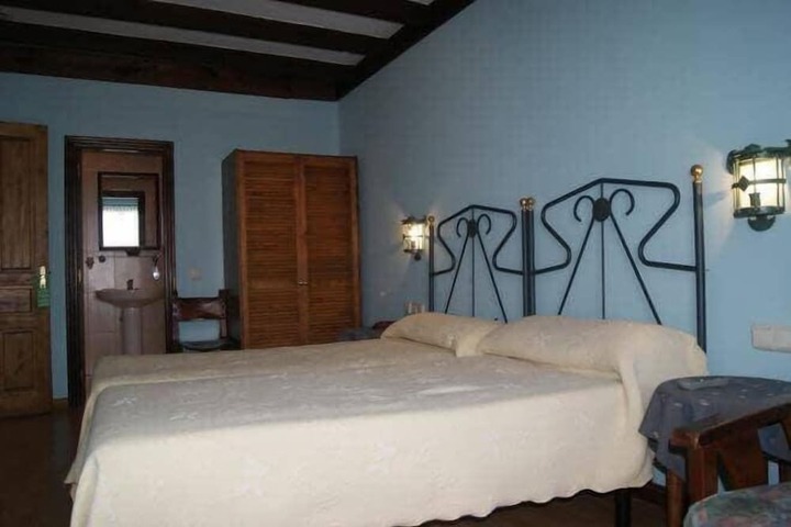 Room 4 of 57