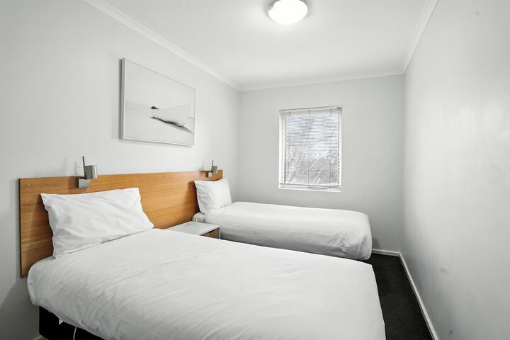 Room 8 of 72