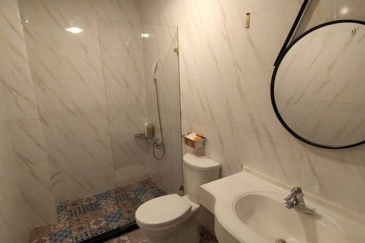 Room 26 of 54