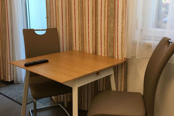 Room 28 of 133