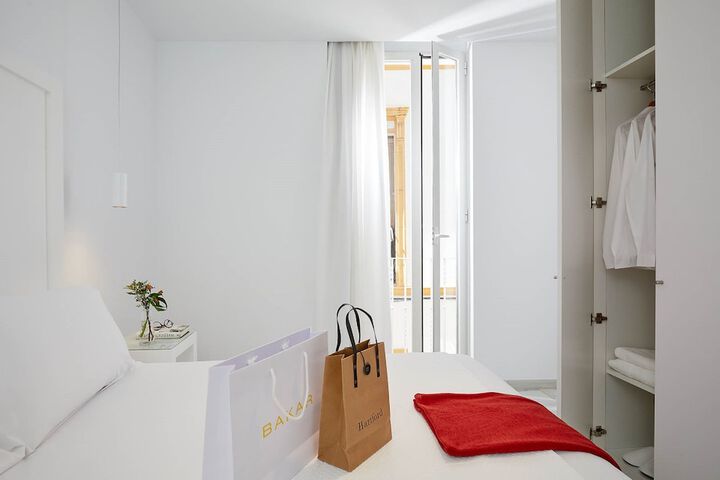 Room 19 of 111