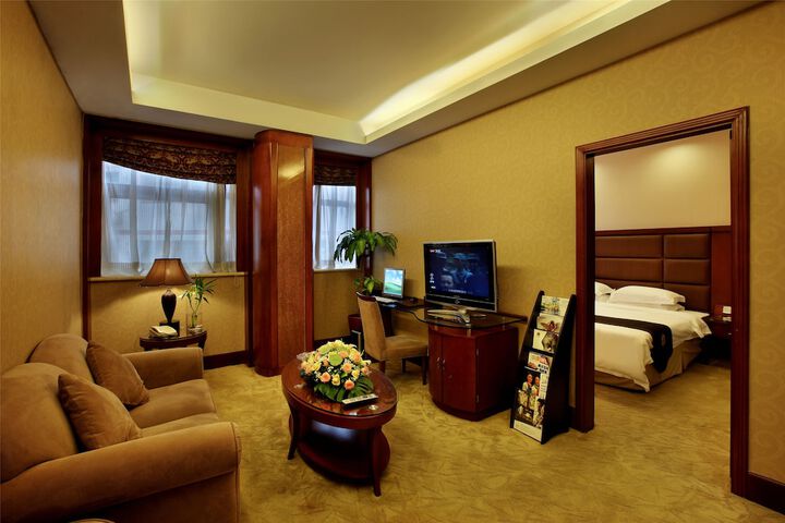 Room 21 of 45