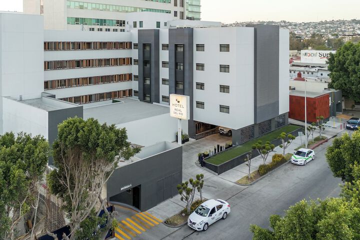 Hotel 100 of 105