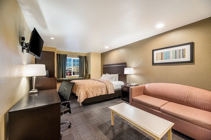 Room 18 of 40