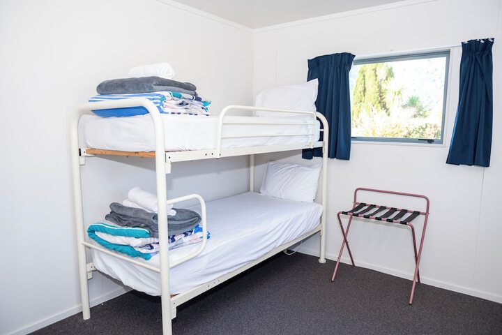 Room 12 of 110