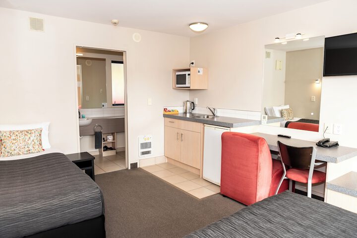 Room 15 of 34