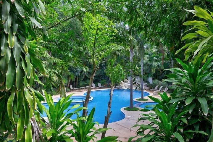 Pool 378 of 426