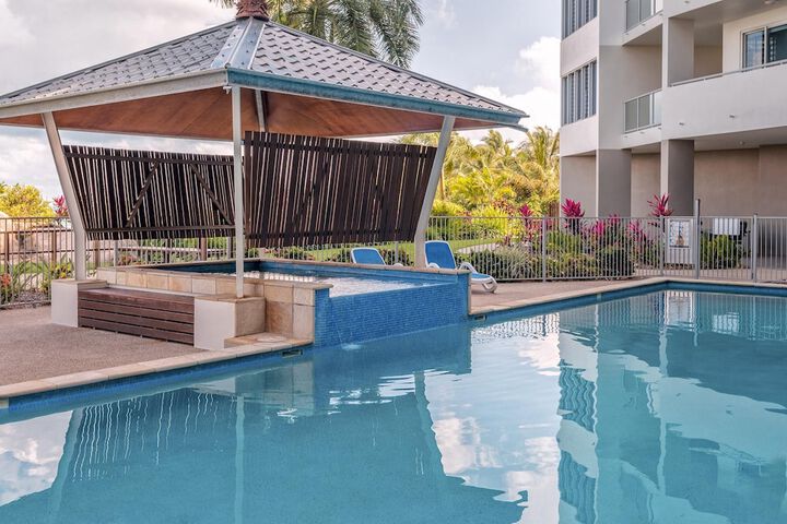Hotel with Pool