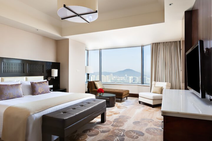 Room 21 of 64